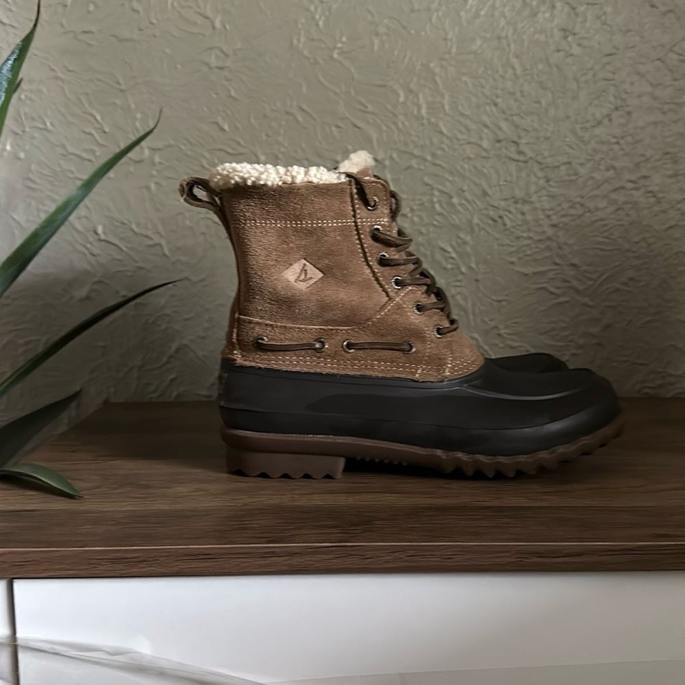 Sperry water proof duck boots - Picture 2 of 2